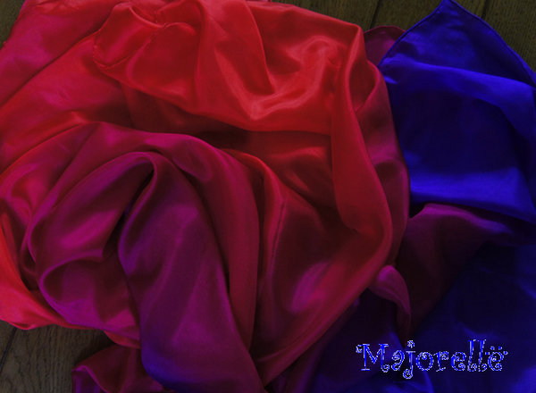 Zijde buikdanssluier in rood, fuchsia, paars